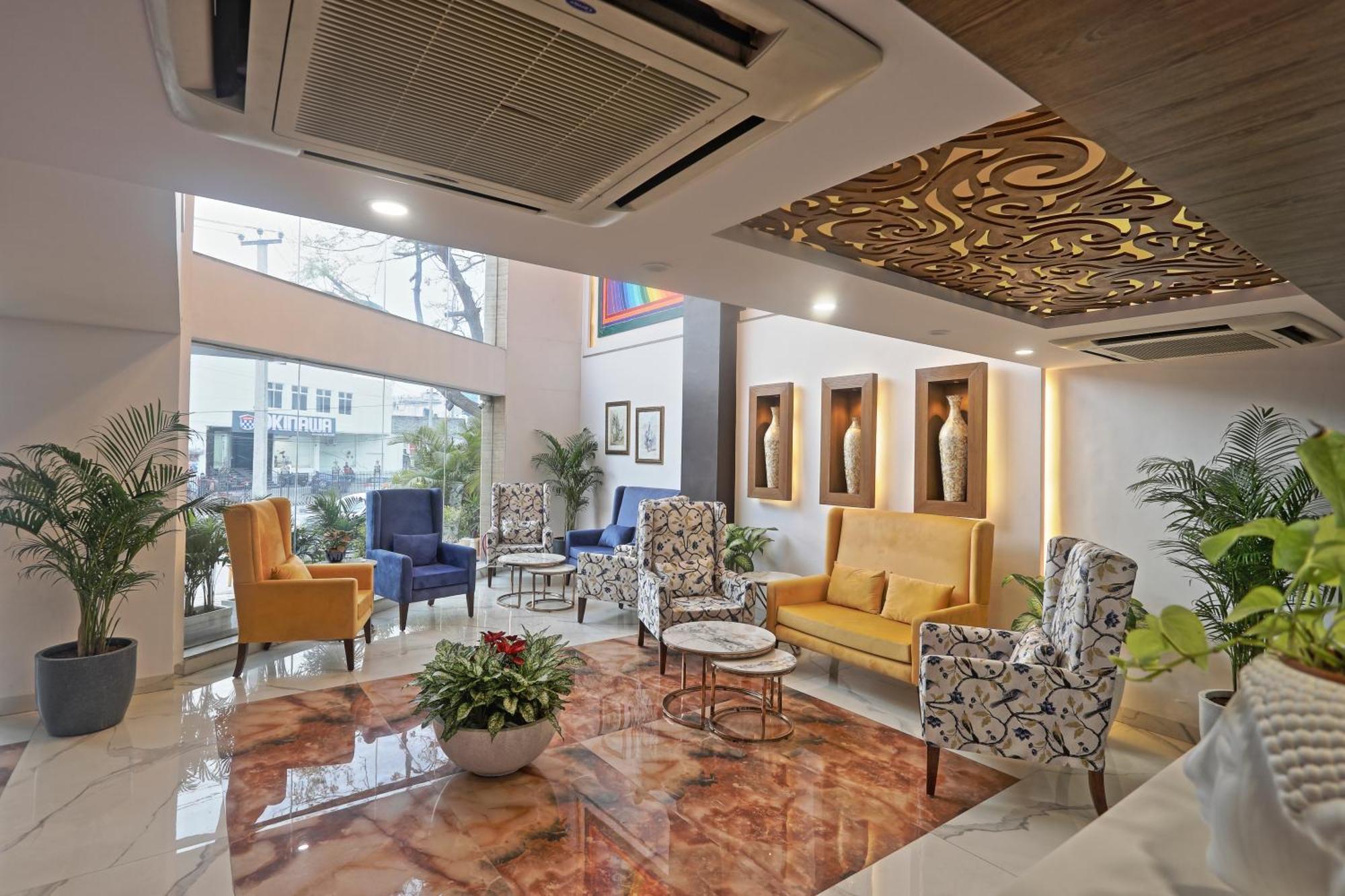 Hotel Oxmo Delhi Airport With Free Airport Transsfer نيودلهي المظهر الخارجي الصورة