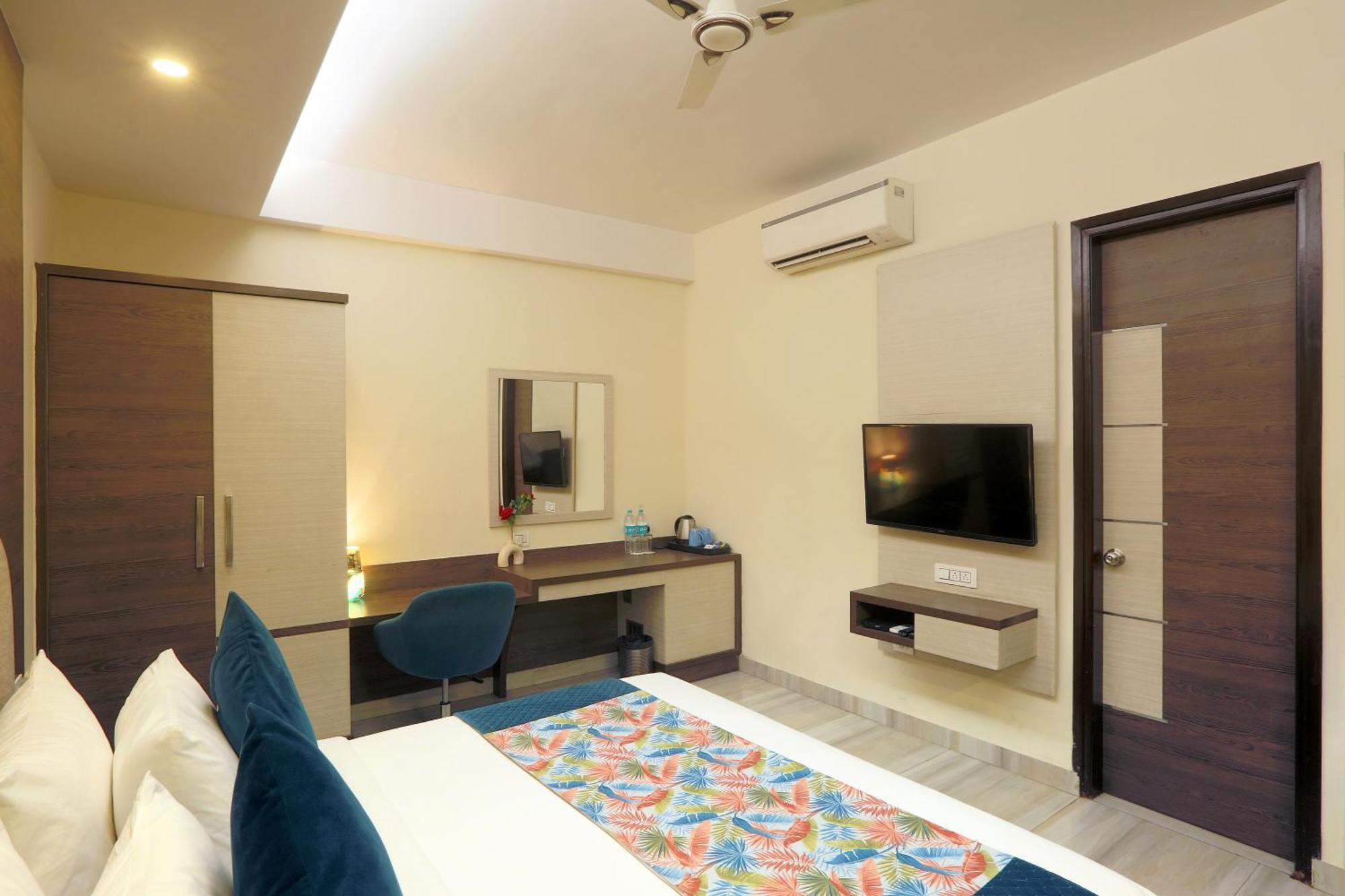 Hotel Oxmo Delhi Airport With Free Airport Transsfer نيودلهي المظهر الخارجي الصورة