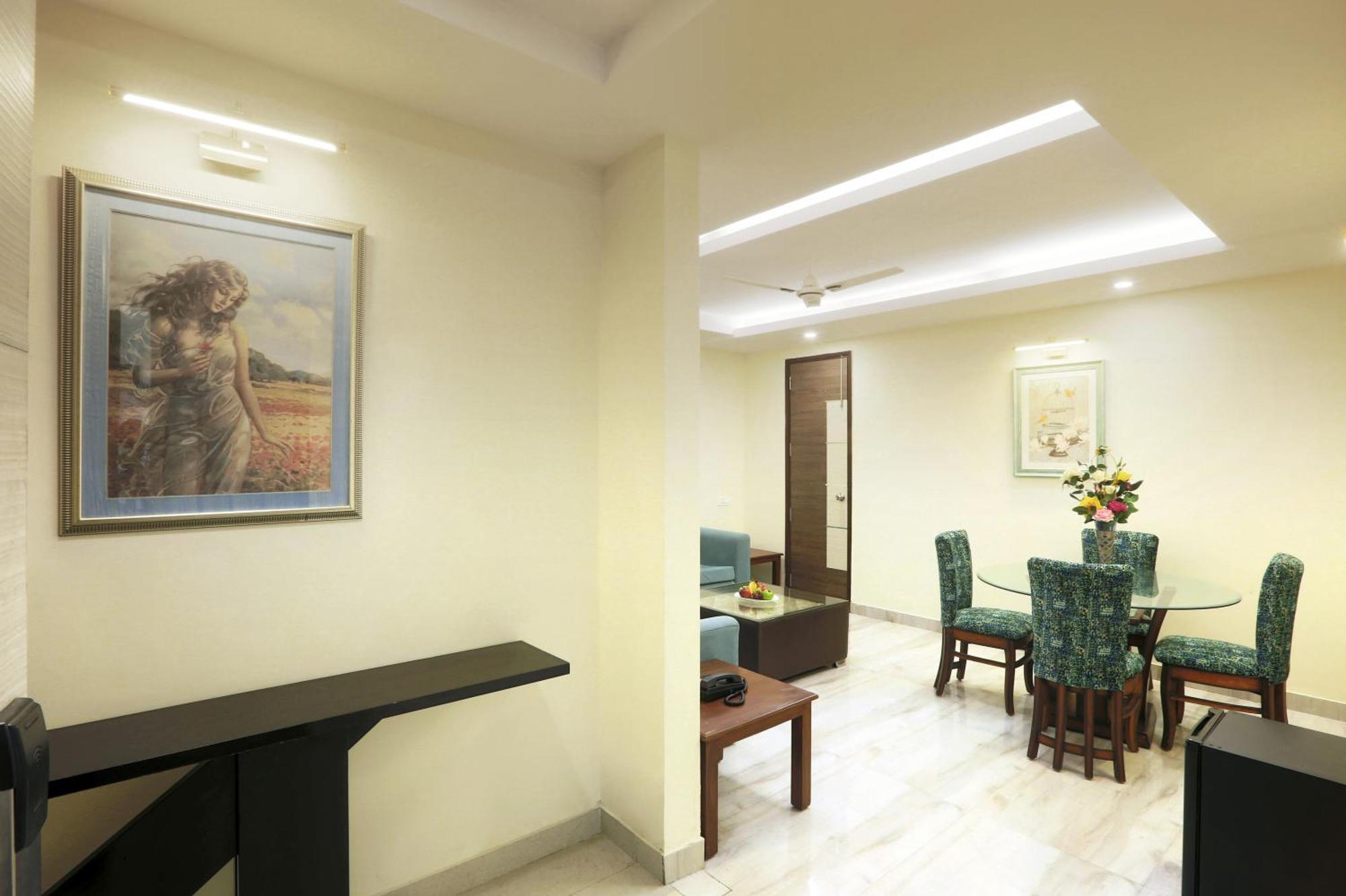 Hotel Oxmo Delhi Airport With Free Airport Transsfer نيودلهي المظهر الخارجي الصورة